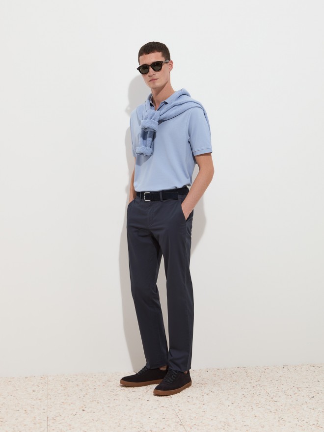 Pantalones chinos de corte regular Pantalones chinos de corte regular