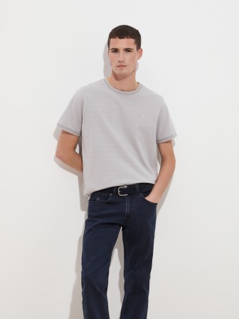 T-shirt com riscas T-shirt com riscas