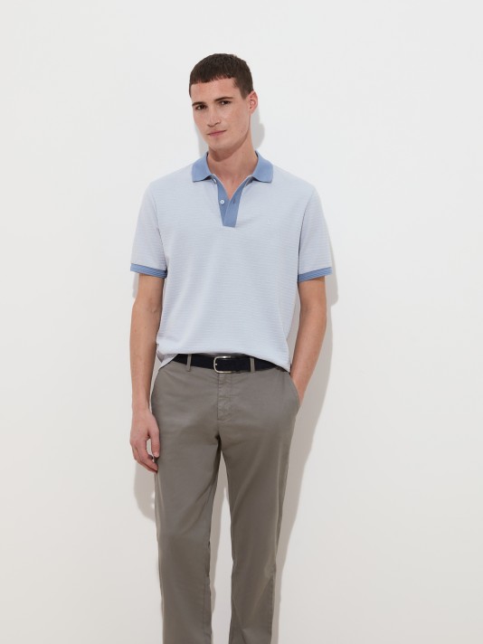 Short-sleeved polo shirt