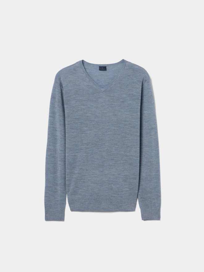 Wool pullover with V-neck Wool pullover with V-neck