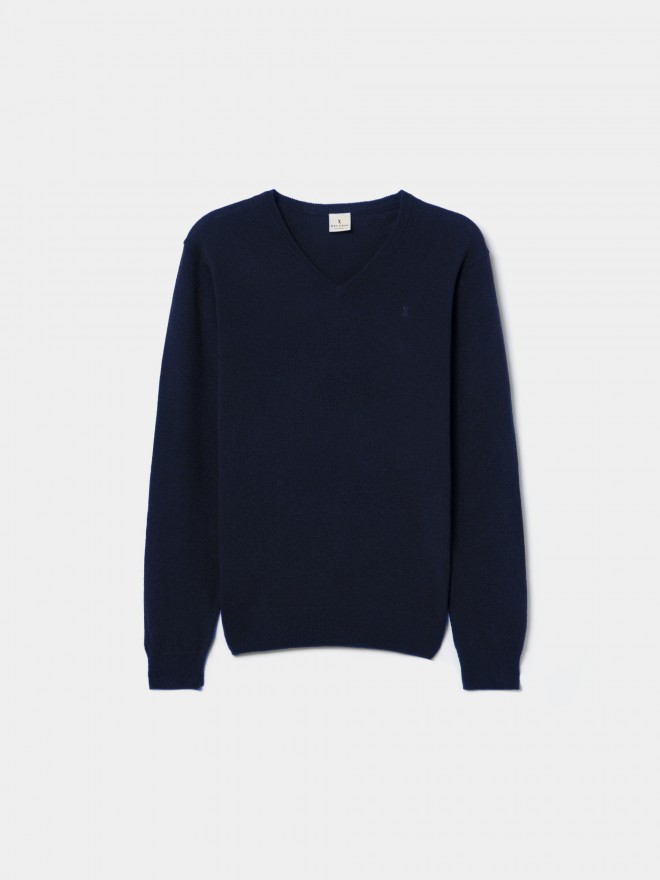 Knitted sweater with wool