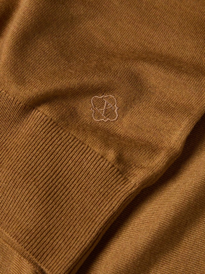 Round neck sweater Round neck sweater