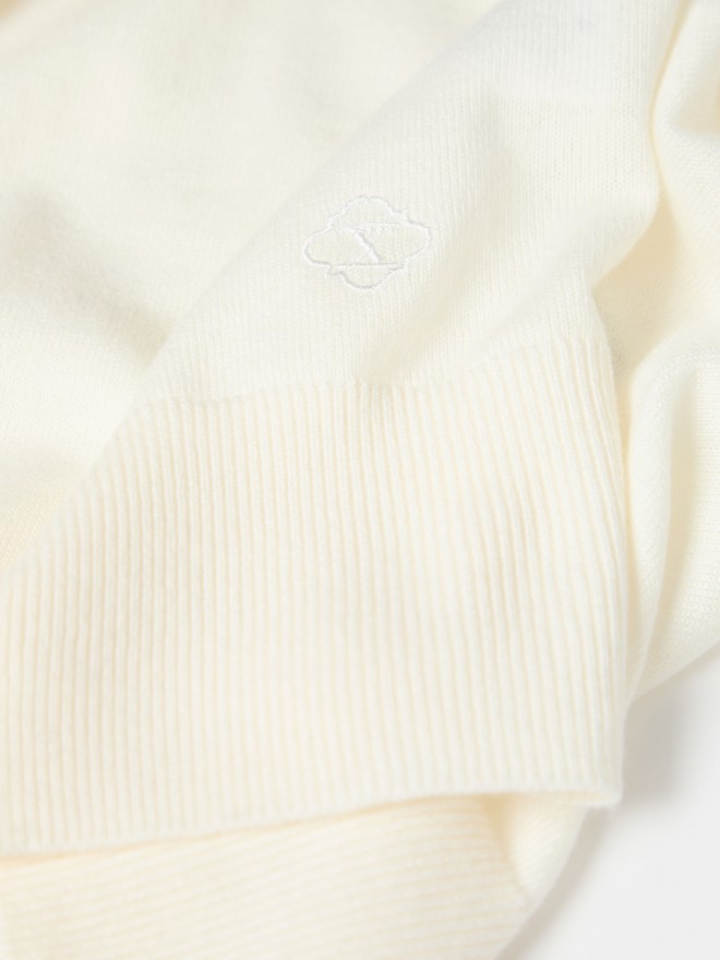 Round neck sweater Round neck sweater
