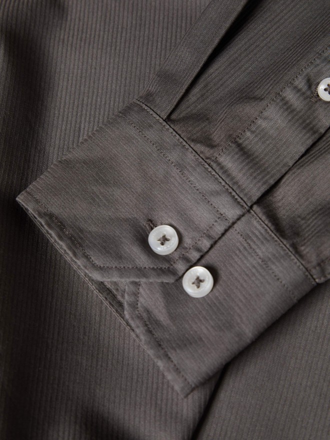 Camisa regular fit garment dye