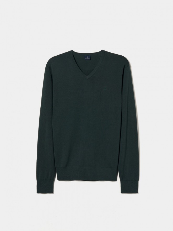 V-neck pullover V-neck pullover