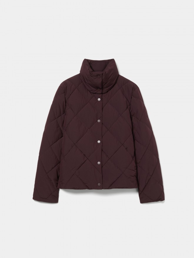 Padded jacket with a high collar Padded jacket with a high collar