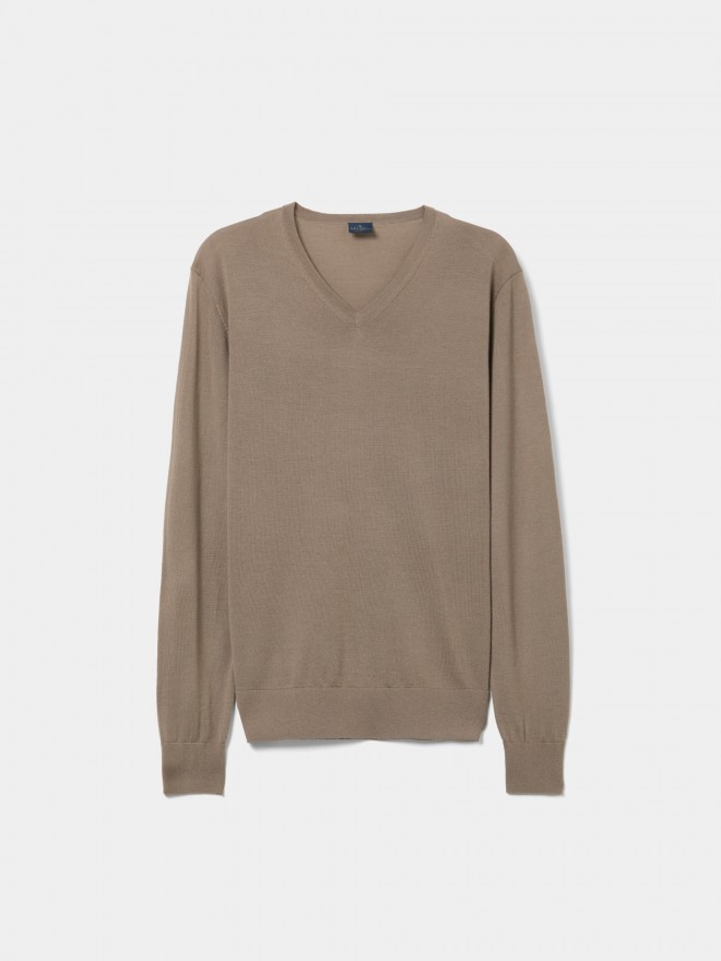 Wool pullover with V-neck Wool pullover with V-neck