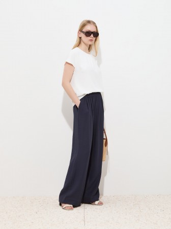 Flowy wide-leg trousers Flowy wide-leg trousers