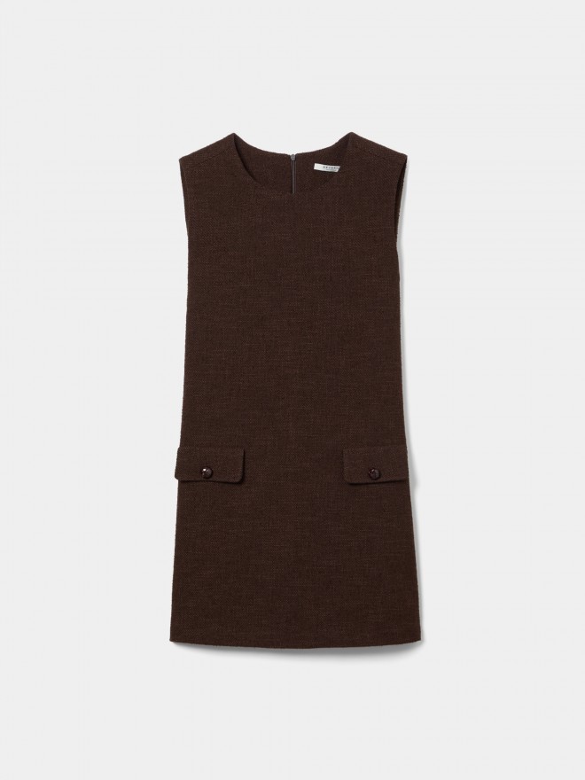 Short sleeveless dress Short sleeveless dress