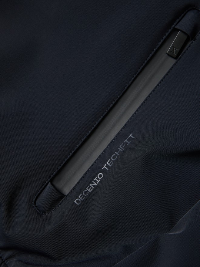 Reversible bomber jacket