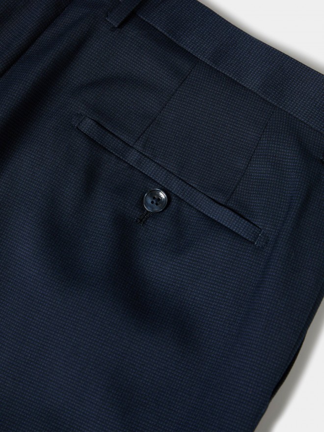 Slim fit suit Slim fit suit