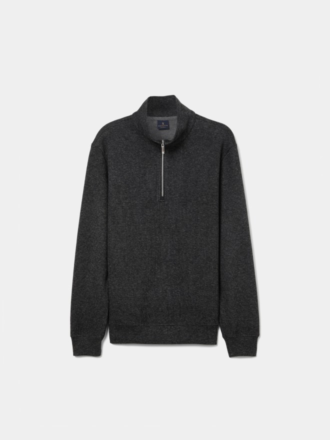 Two-tone sweater with half-zip closure