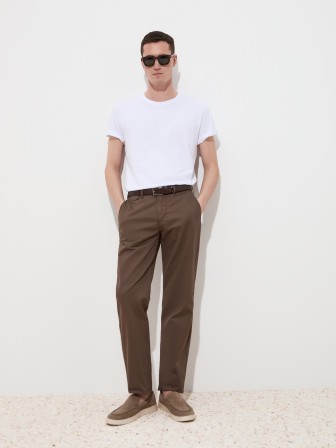 Calças chino regular fit Calças chino regular fit