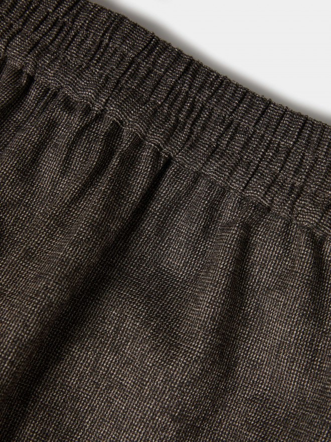 Cal�as chino com cintura el�stica