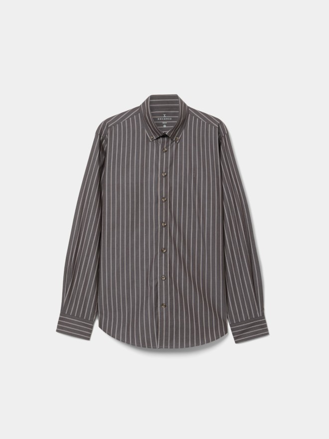 Camisa slim fit às riscas Camisa slim fit às riscas
