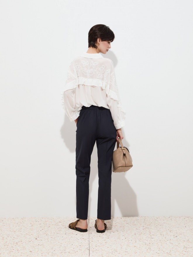 Pantalones clásicos Pantalones clásicos