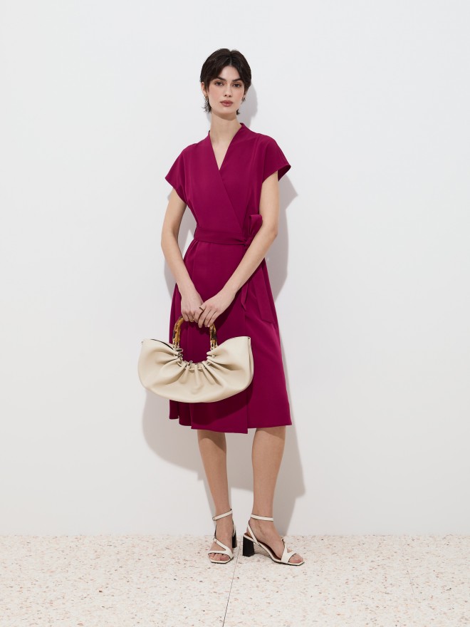 Vestido midi Vestido midi