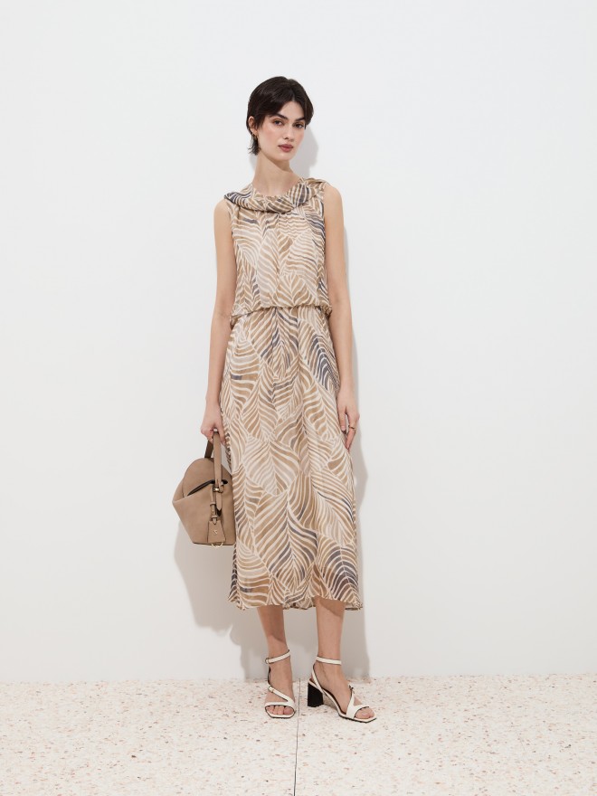 Vestido midi Vestido midi