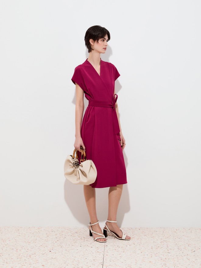 Vestido midi Vestido midi
