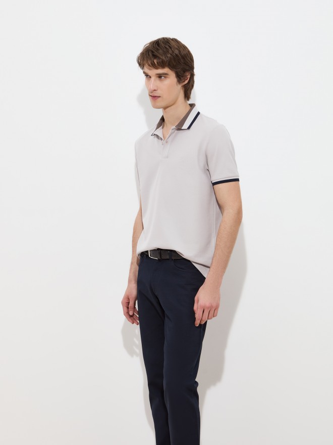 Short-sleeved polo shirt