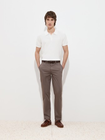 Calças chino regular fit Calças chino regular fit