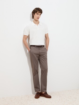 Calças chino regular fit Calças chino regular fit