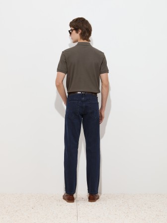 Pantalones vaqueros de corte regular Pantalones vaqueros de corte regular
