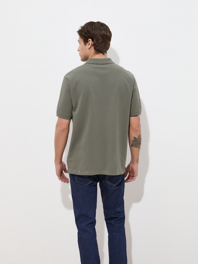 Regular fit piqué polo shirt Regular fit piqué polo shirt