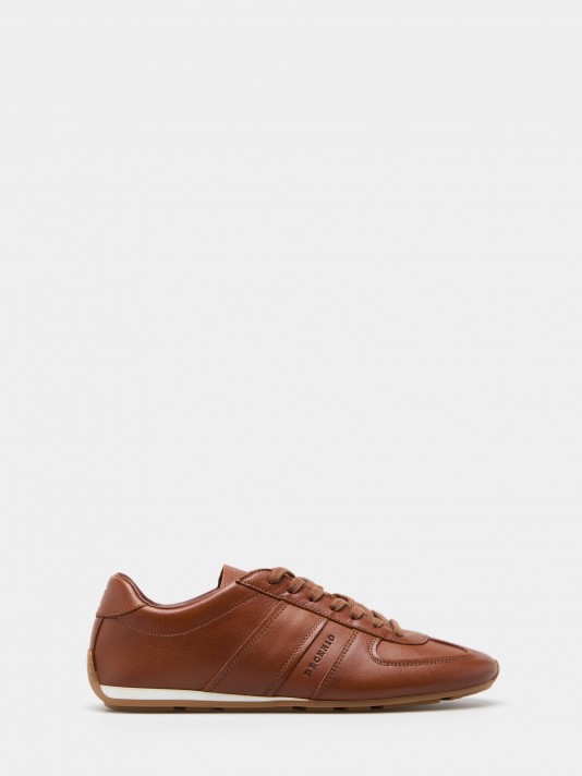 Zapatillas de cuero con cordones