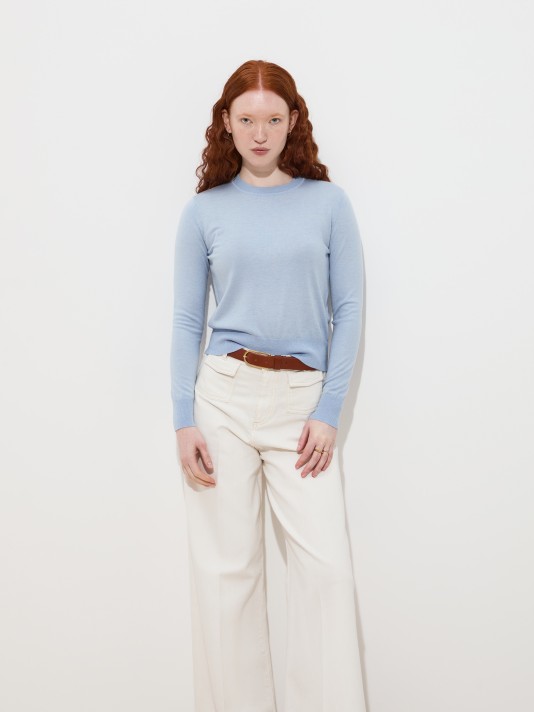 Round neck sweater