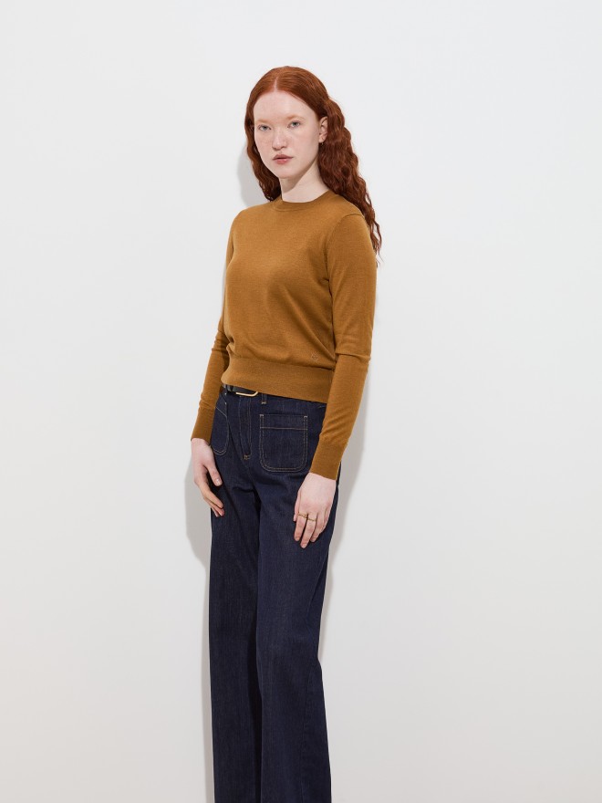 Round neck sweater Round neck sweater