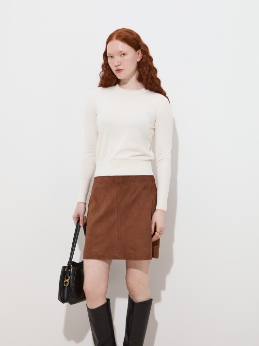 Round neck sweater
