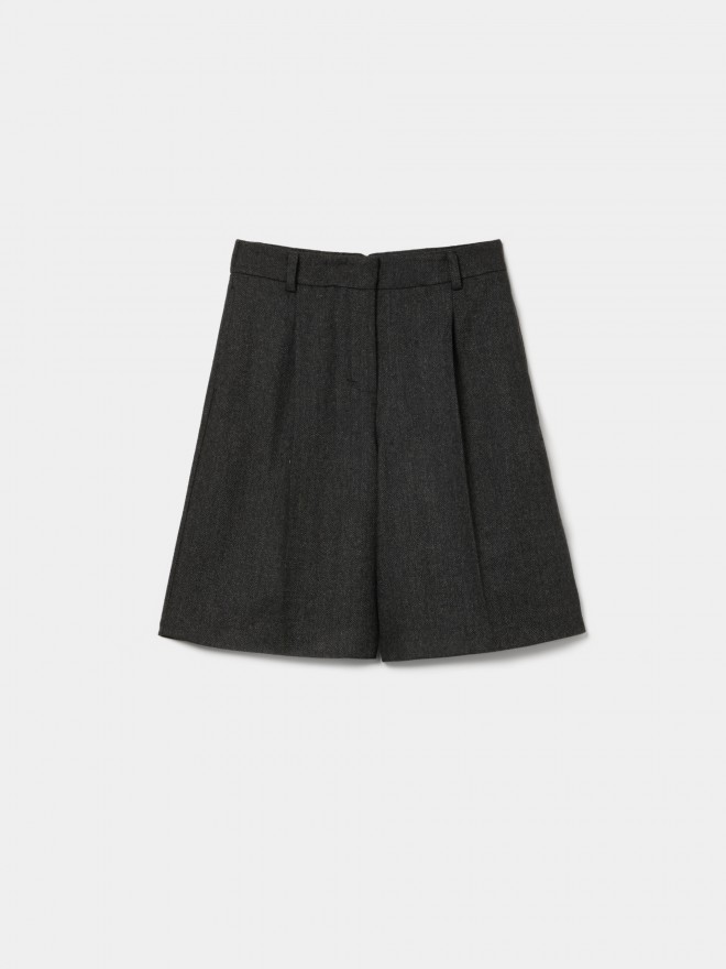 Pantalones cortos largos con lana