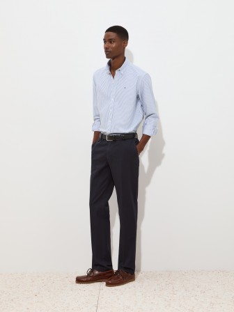 Pantalones chinos de corte ajustado Pantalones chinos de corte ajustado