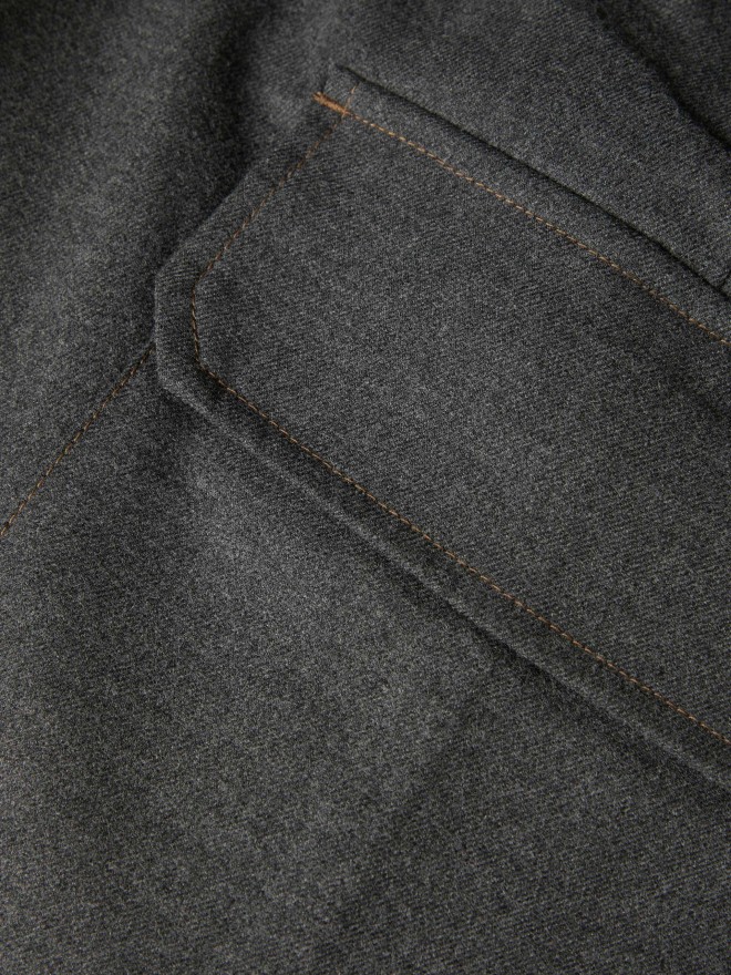 Pleated trousers
