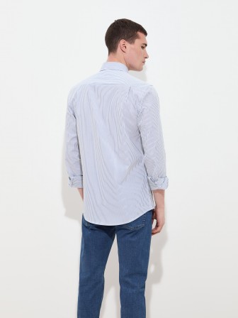 Slim fit striped shirt Slim fit striped shirt
