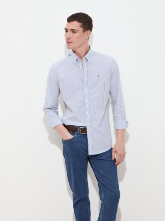 Slim fit striped shirt Slim fit striped shirt
