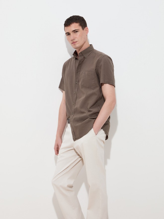 Short-sleeved shirt in linen and cotton Short-sleeved shirt in linen and cotton
