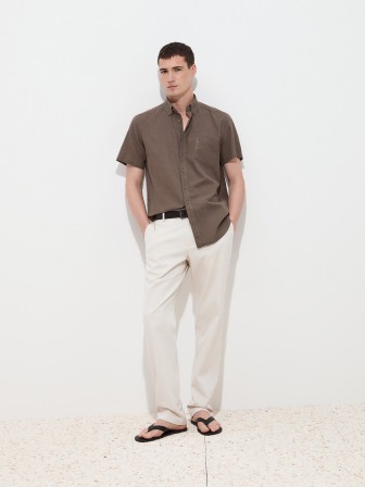 Short-sleeved shirt in linen and cotton Short-sleeved shirt in linen and cotton