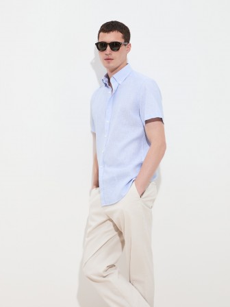 Shirt in linen and cotton Shirt in linen and cotton