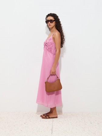 Vestido con volantes Vestido con volantes