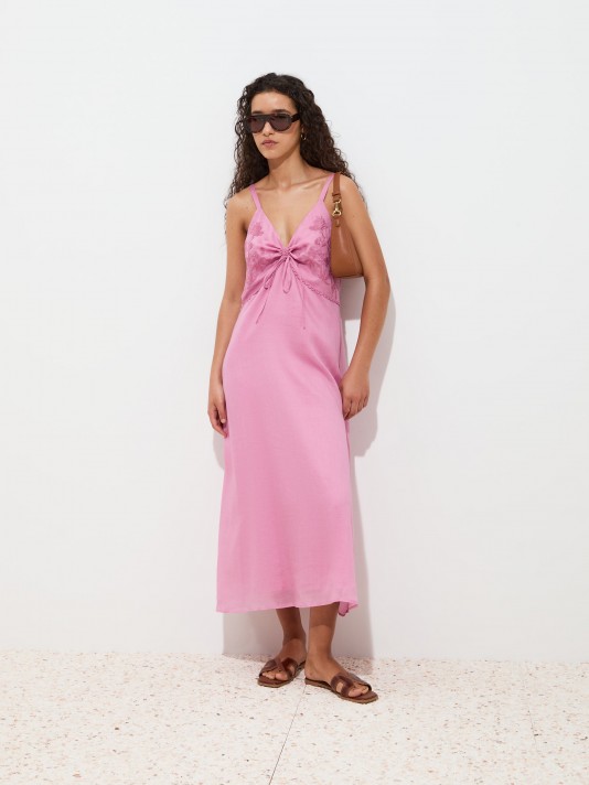 Vestido con volantes