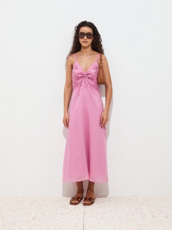 Vestido con volantes Vestido con volantes