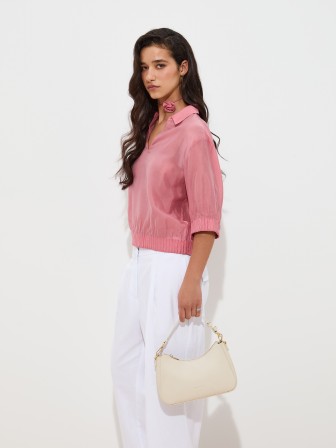 Blusa fluida em cupro com flor Blusa fluida em cupro com flor