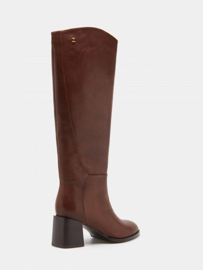 High-top leather boots High-top leather boots