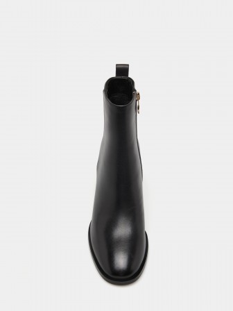 Leather ankle boot with heel Leather ankle boot with heel
