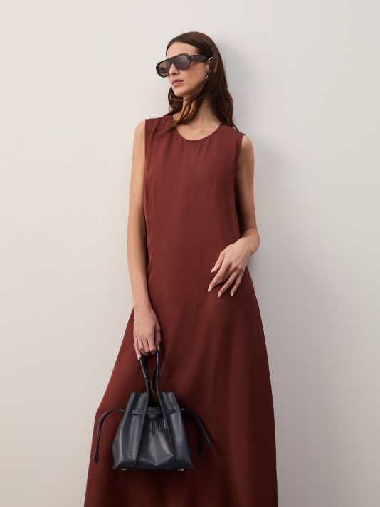 Vestido comprido com linho