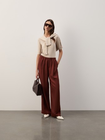 Straight-leg trousers in linen Straight-leg trousers in linen