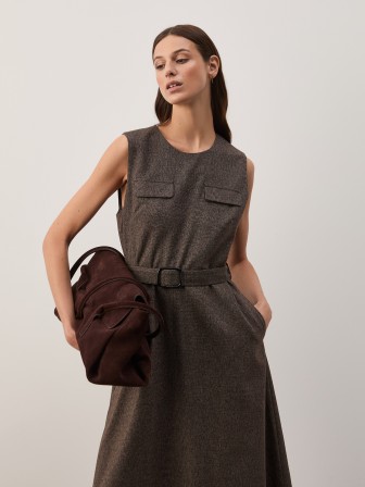 Vestido midi sin mangas Vestido midi sin mangas