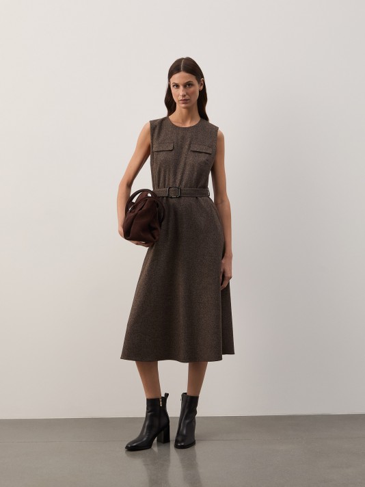 Vestido midi sin mangas